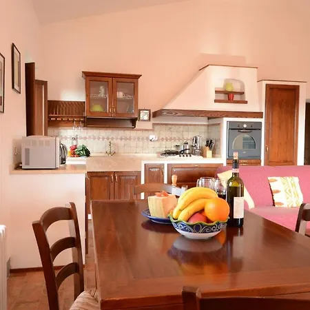 Casa Del Vignaiolo Apartment *